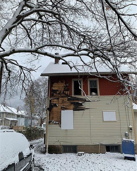 2nd image of 715 Thurston Rd