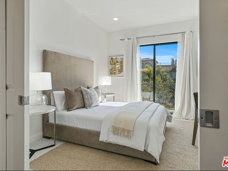 16000 W Sunset Blvd #Penthouse 302 — Photo 18