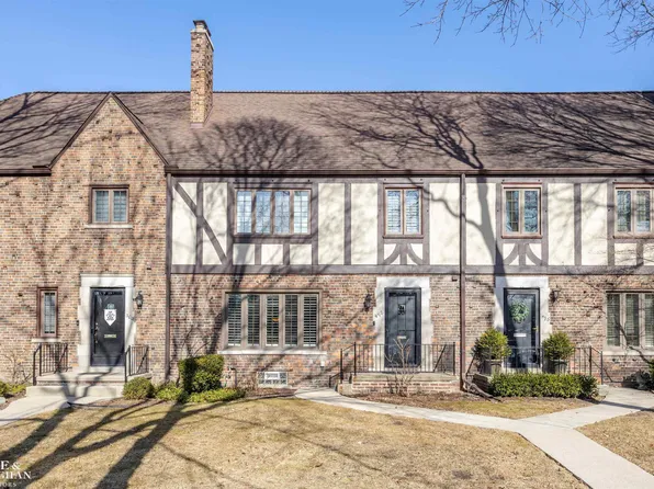 498 Saint Clair St, Grosse Pointe, MI 48230