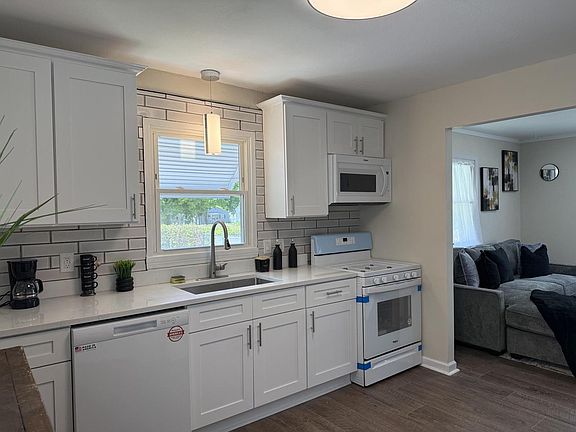 4th image of 3805 W Kaul AVENUE