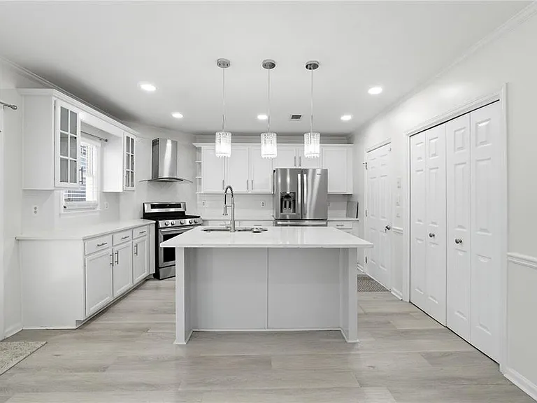 1150 River Overlook Dr — Photo 6