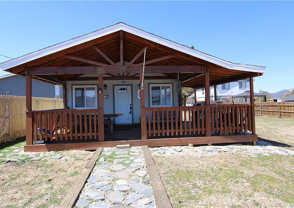 1st image of 813 Pinon Ln