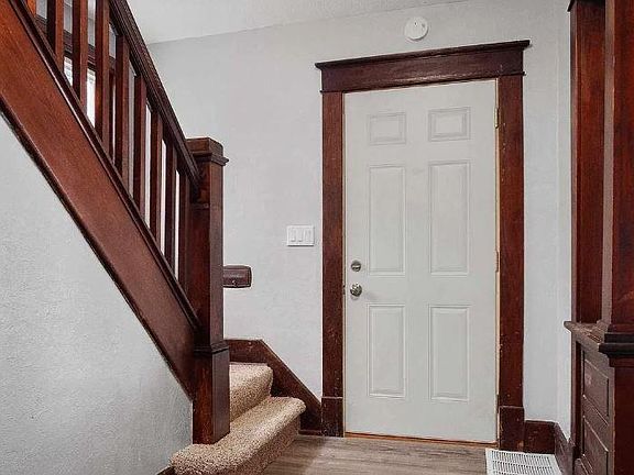 4th image of 109 Drake Rd