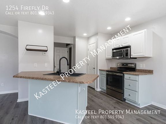 3rd image of 1254 Firefly Dr