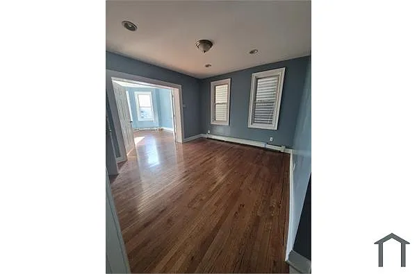 Building Photo - 109 S 12th St #1