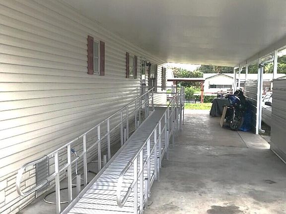 3rd image of 1040 24th Street
