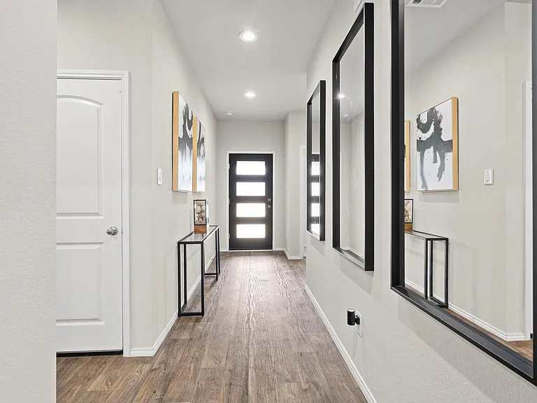 4326 Orsini Ln — Photo 4