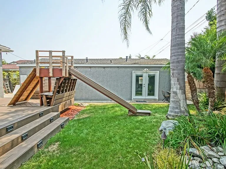 2404 Sebald Ave — Photo 52