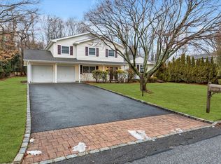 173 Northfield Rd, Hauppauge, NY 11788