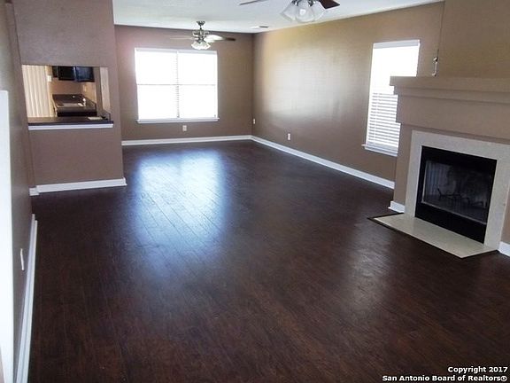 4th image of 7339 Caddington Dr