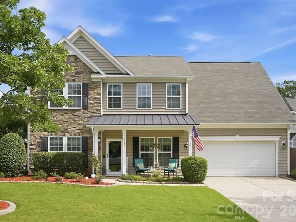 6511 Fieldstone Manor Dr, Matthews, NC 28105