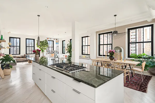 Sold by Compass | media 22