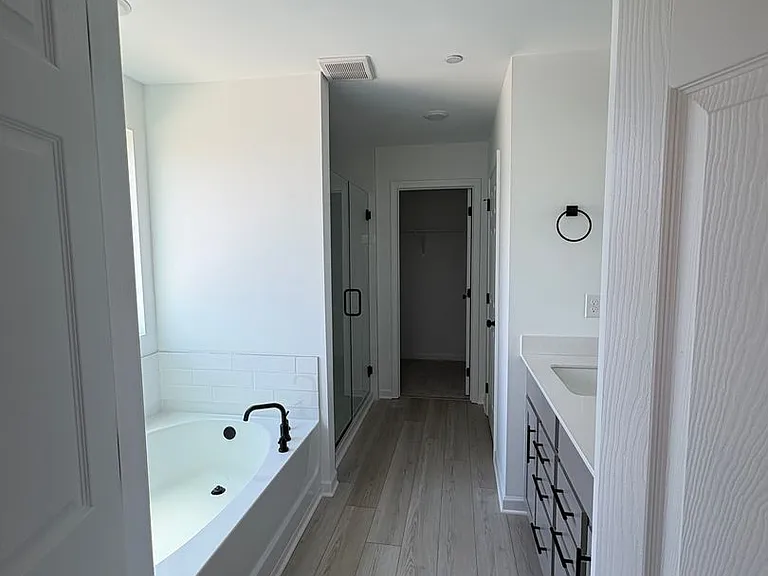 2942 Sharpstone Dr — Photo 19