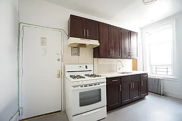 Rented by Rennit Inc.