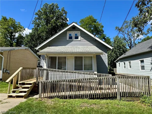 1670 Williams St, Cuyahoga Falls, OH 44221