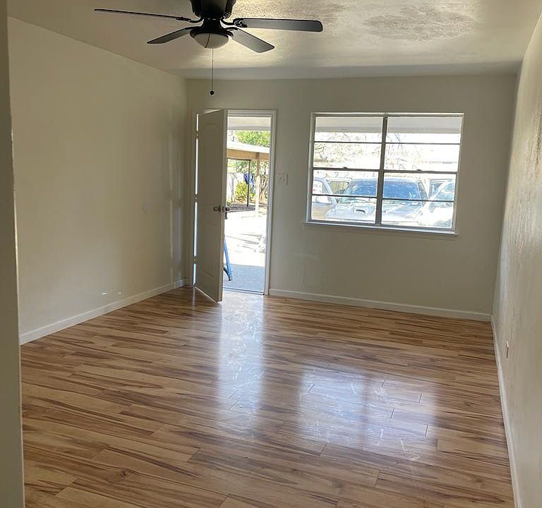 1st image of 1802 Jay Cir #A