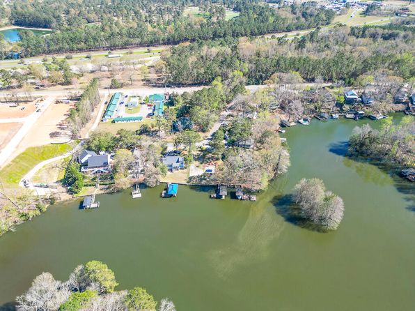 1060 Chapel Branch Rd, Santee, SC 29142