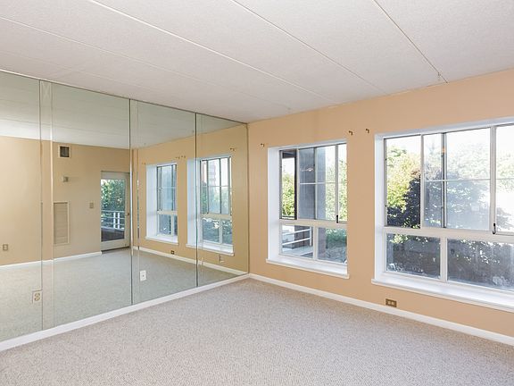 5th image of 160 Burkhall St Unit 313
