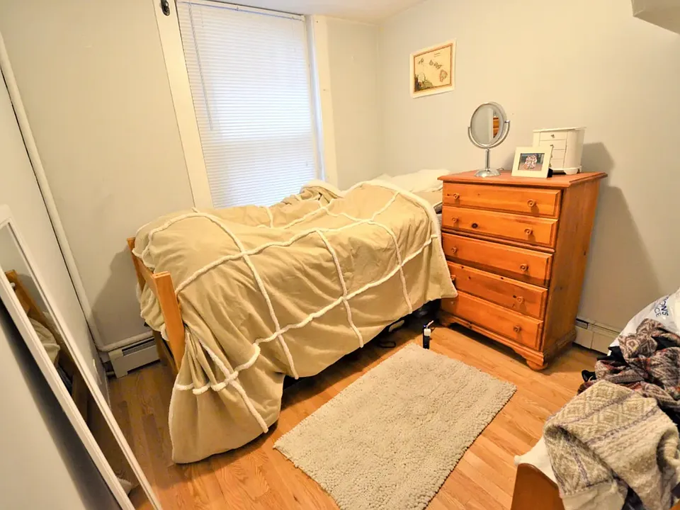 587 Beacon St #5B