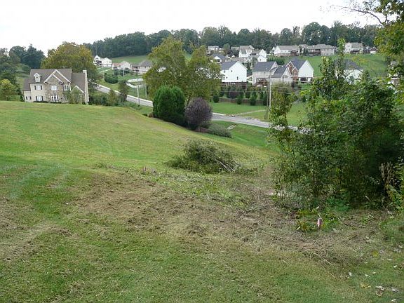 2nd image of 610 Magnolia Ridge Dr
