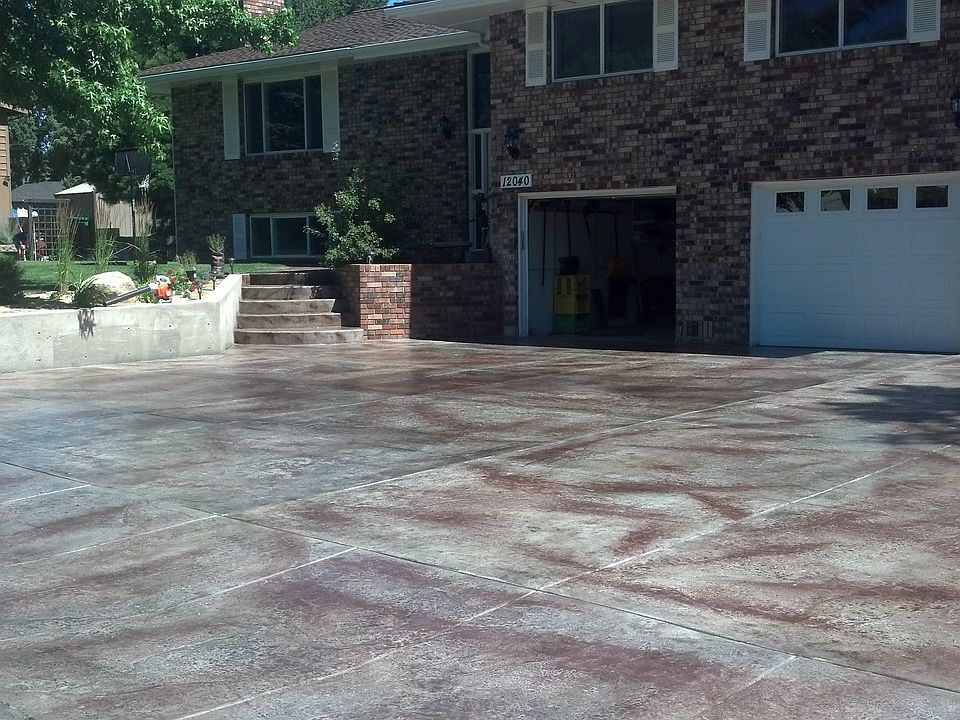 2nd image of 12040 Mahogany Cir