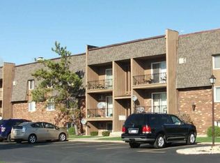 2031 Meadow Ln APT 1, Schererville, IN 46375