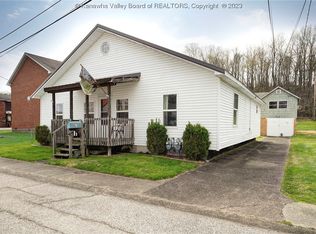 4805 Floyd St, South Charleston, WV 25309