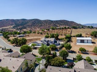 9828 Sweetcap Ln, Agua Dulce, CA 91390