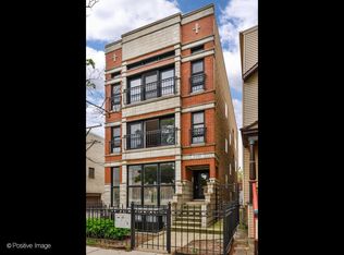 1155 W Eddy St #3, Chicago, IL 60657