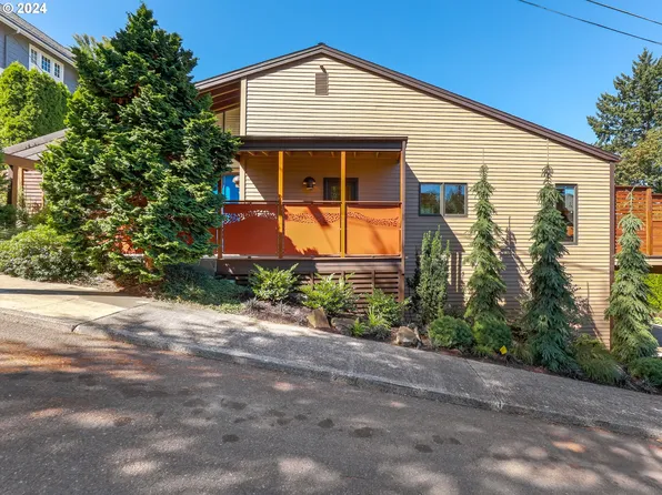 2515 SW Saint Helens Ct, Portland, OR 97201