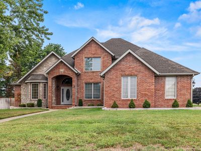 703 W Laverne Drive, Nixa, MO, 65714