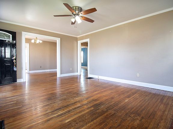 5th image of 22 Colonial Ct