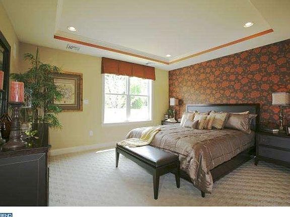 3rd image of 2674 Honeysuckle Ln