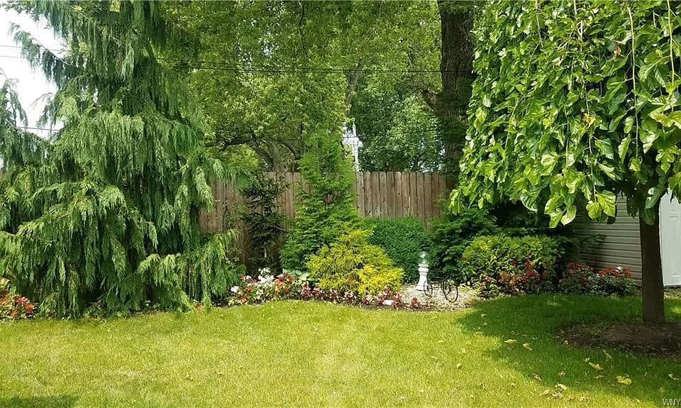 2nd image of 136 Avalon Dr