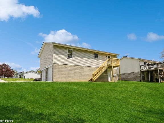 4th image of 62153 Beech Circle Dr