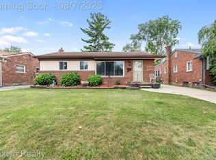 22109 Haskell St, Taylor, MI 48180