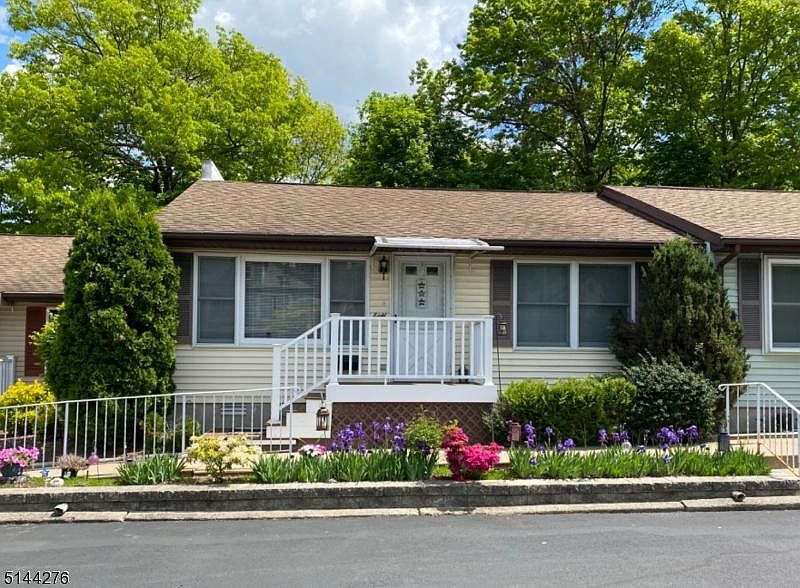 60 Stoll St APT 8, Netcong, NJ 07857 Zillow