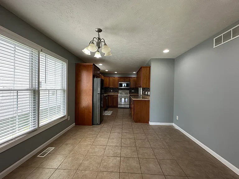 1602 Belclare Rd — Photo 26
