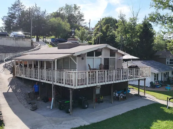 205 Tyler Dr, Dry Ridge, KY 41035
