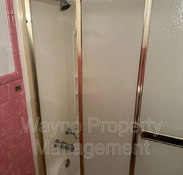 639 2nd St #1 — Photo 8