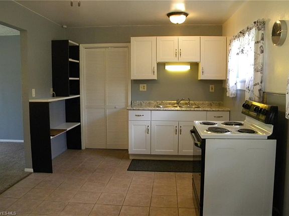 5th image of 3828 Fernwood Dr