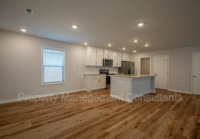27982 Chalmers Cir — Photo 9