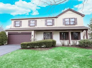 1546 Abbotsford Dr, Naperville, IL 60563