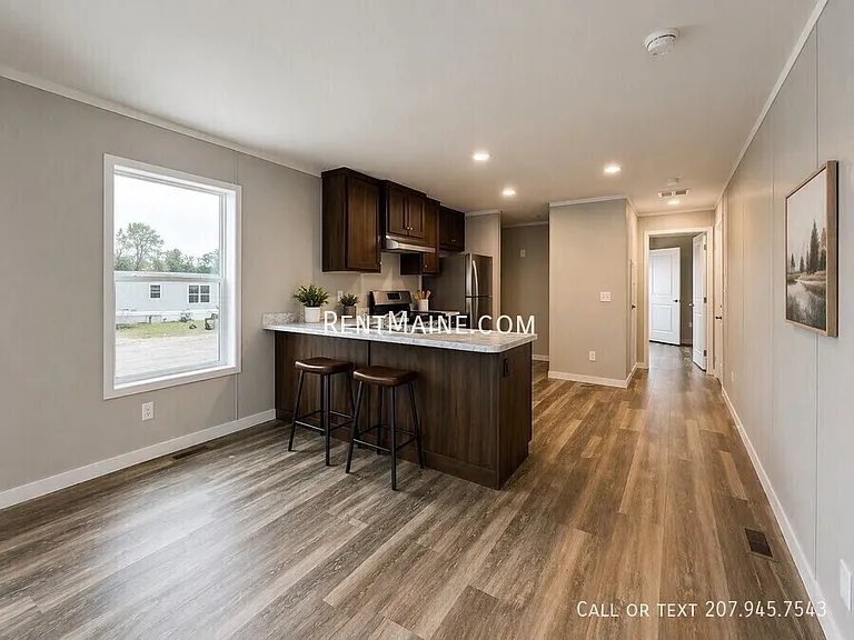 194 F St — Photo 3