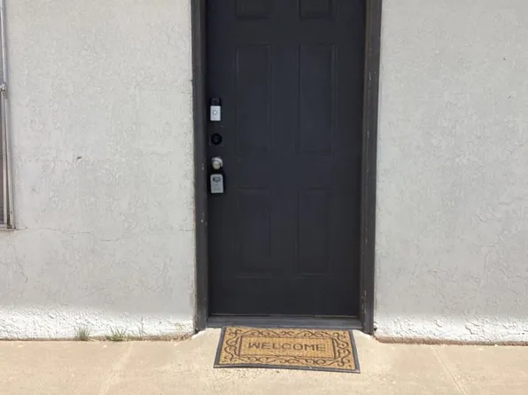 1717 W 17th St, Portales, NM 88130