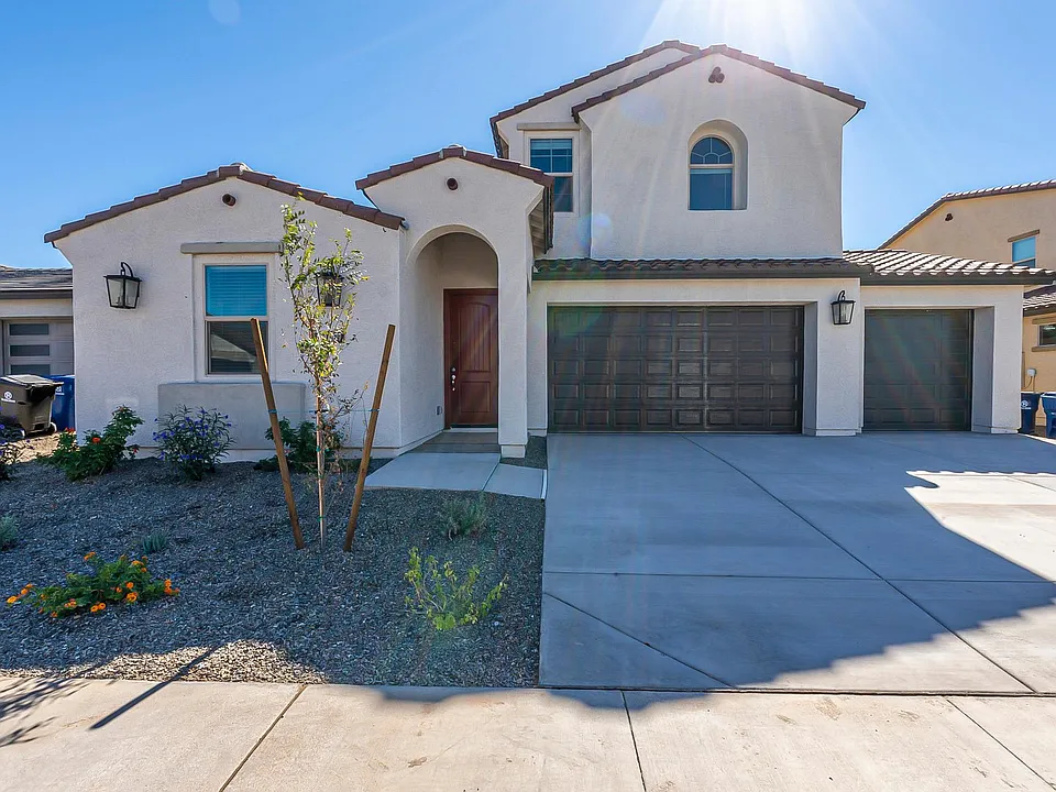 11677 W Marguerite Ave