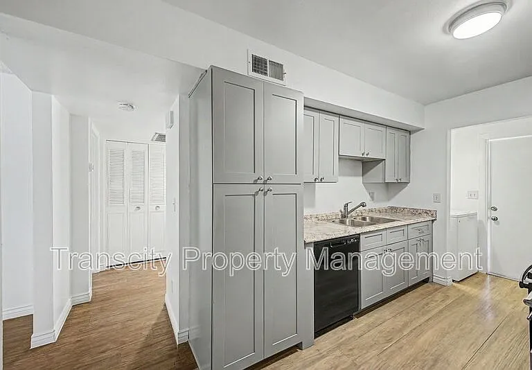 225 N Standage #53 — Photo 3