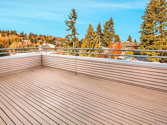 2nd image of 8005 SE 33rd Pl Penthouse F