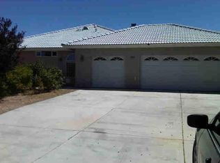 22915 Sitting Bull Rd, Apple Valley, CA 92308