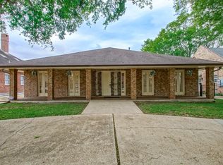 5404 Shamrops Dr, Kenner, LA 70065